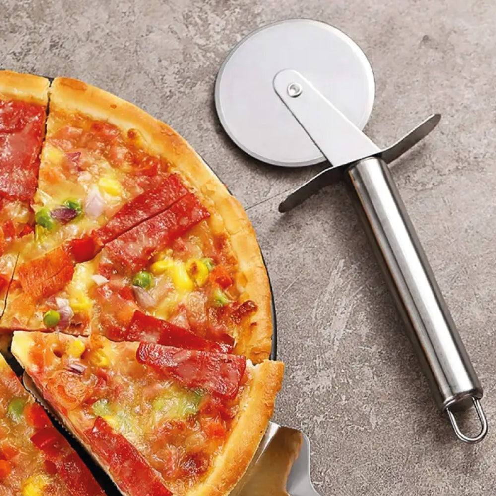 Corta Pizza Acero Inoxidable Selva Negra 9 cm Diámetro